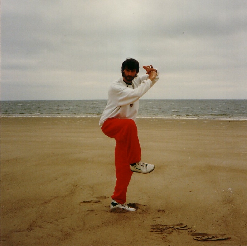 Stand-Position aus dem Kranich-Stil Archiv-Photo Tao-Chi 1994 / 95