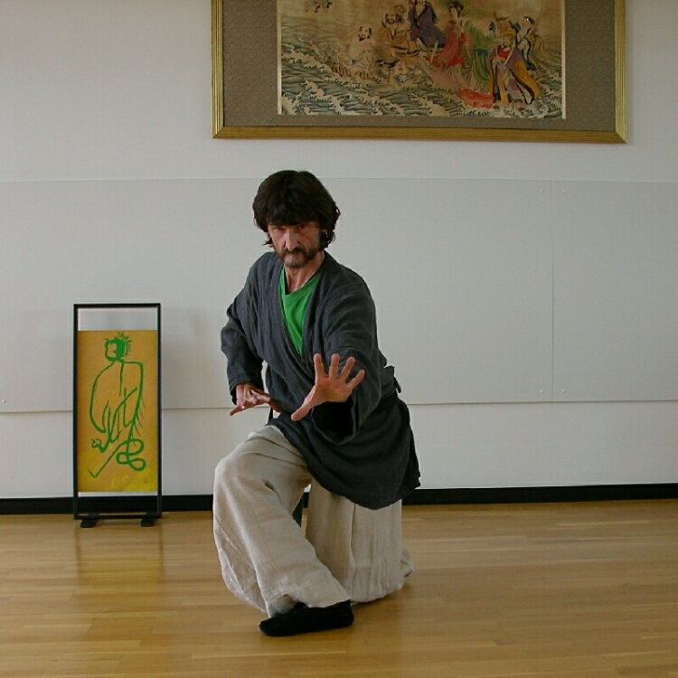 Hsing-I, oder Xing-Yi-Quan gilt als die �lteste der inneren Kampfk�nste. 