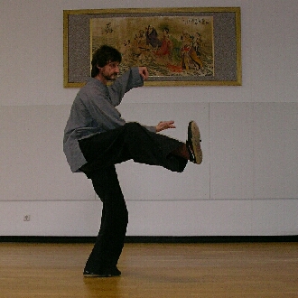 Bilder aus dem Tai-Chi-Set der Shaolin-Schule  “die Kleine Honan-Formel”