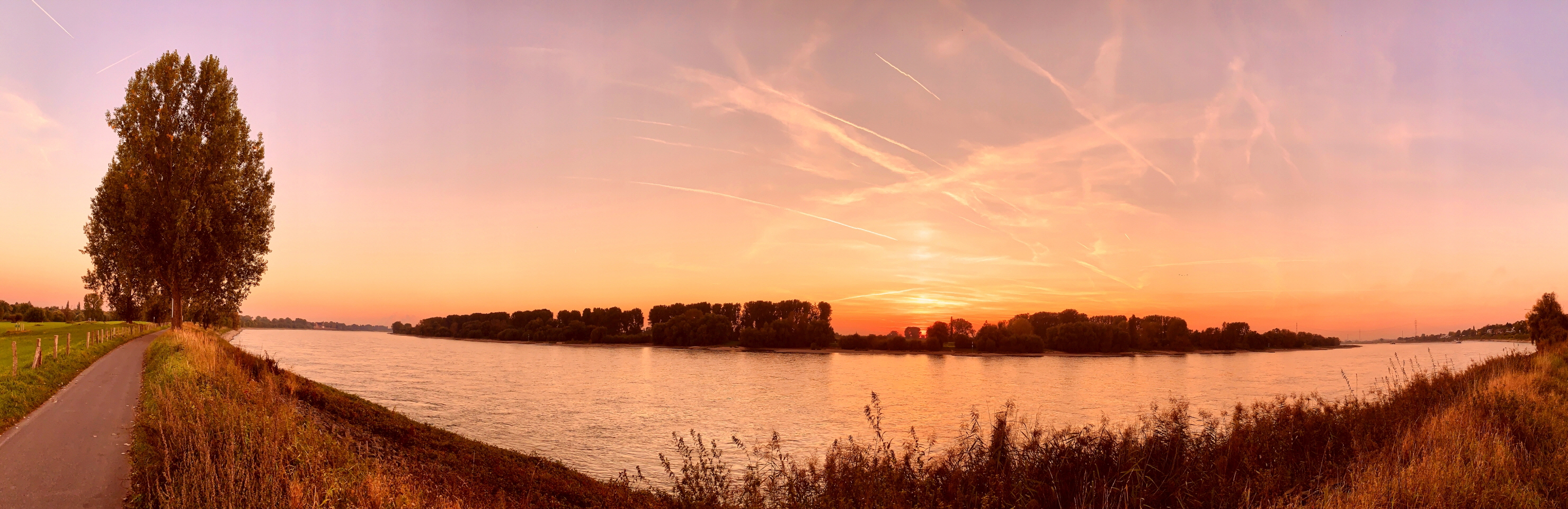 Panorama-2960x960_Sunset at the Rhine Meadows, Wittlaer, Panoramic View