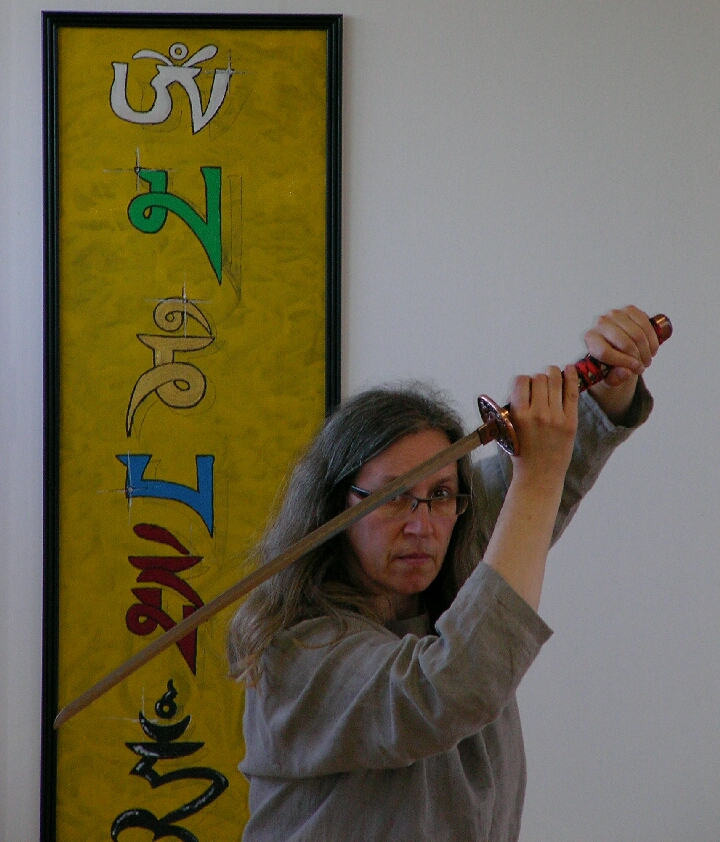 Schwertkampfkunst und Meditation im Dojo der Tao-Chi