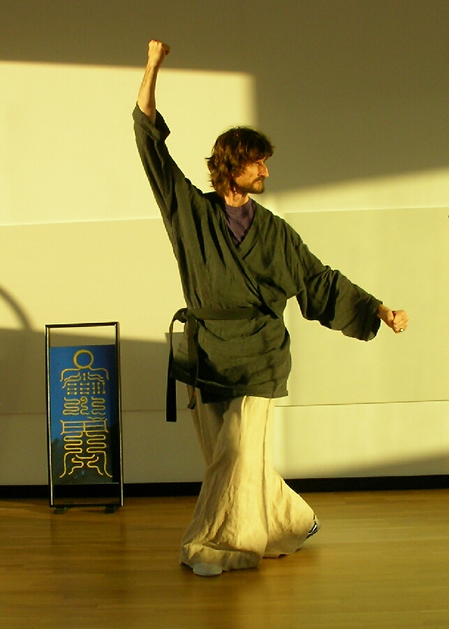 ... das Positionieren der Mönche ... Freihandübungen im Shaolin - Qigong, Energiearbeit, Geistesschule, Meditation