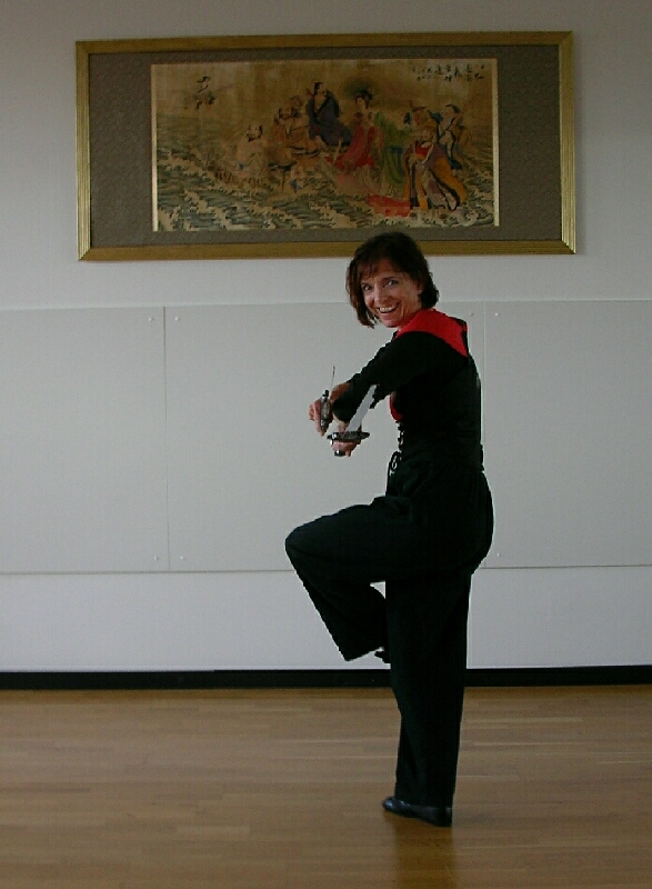 Schwertkampfkunst und Meditation im Dojo der Tao-Chi - üben mit dem 2 Schwertern