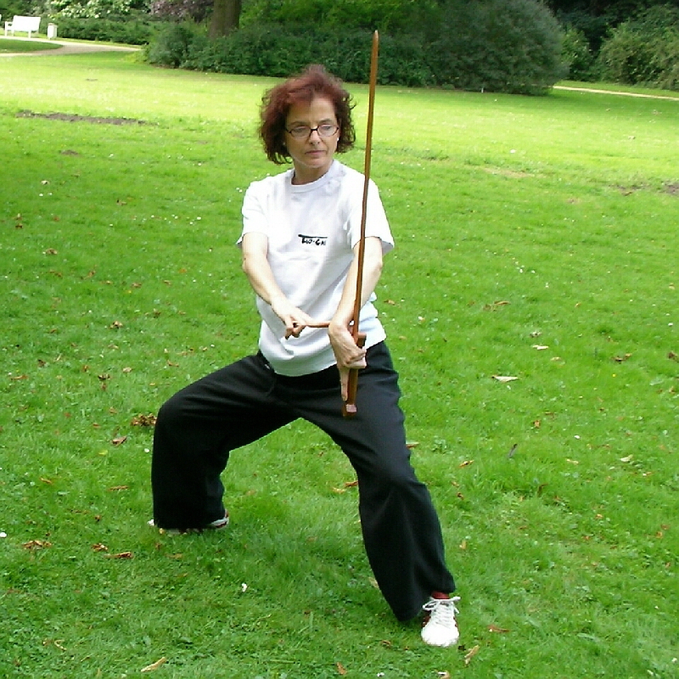 Meditation und Schwertkampfkünste, üben mit dem Tai-Chi Schwert