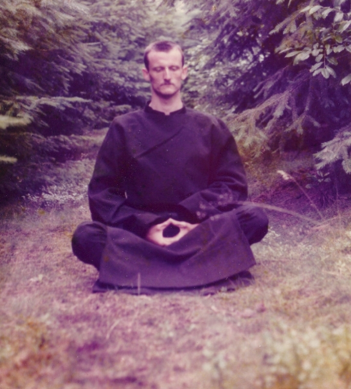 Ch'an, Zen - das Sitzen üben. Seminarleiter Horst T. Kuhl - Meditation in den Bergen Ch'an, Zen - das Sitzen üben. Seminarleiter Horst T. Kuhl - Meditation in den Bergen